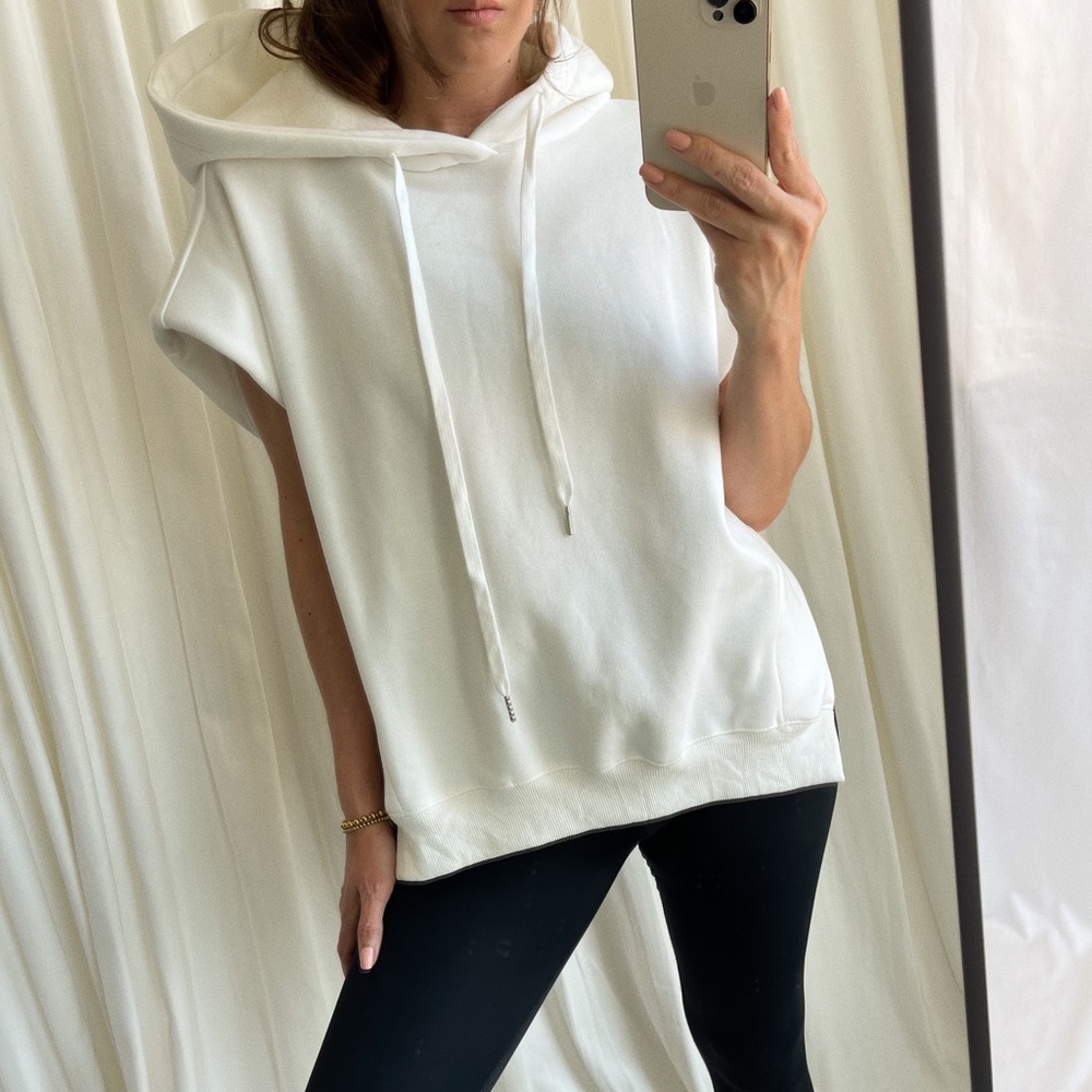 Size S • HOODIE sporty luxe hoodie — In White